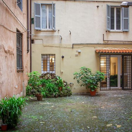 Appartamento Casa Annamaria Al Pantheon Roma Esterno foto